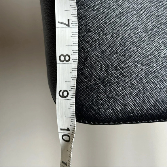 Anne Klein Black Tan Vegan Leather Shoulder Bag Patent Color Block Two Tone Faux - Picture 10 of 10